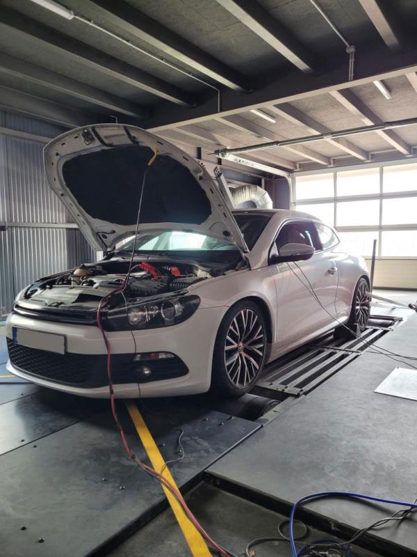VW SCIRCOCCO 2.0 TSI 